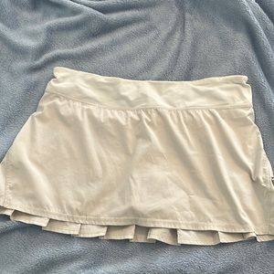 Lululemon women’s running tennis skirt skort size 8